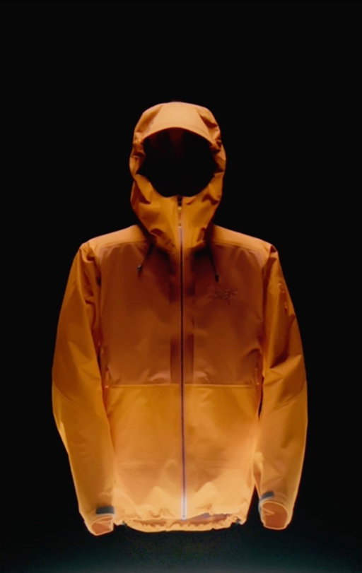 In latin, "spero" means I hope. ⁣
Hope that we turned into action.⁣
⁣
The Sperro SV is the product of multiple teams at Arc'teryx and world-class industry partners...and, in many ways, the best jacket we've ever made. ⁣
⁣
It features a proprietary GORE-TEX PRO ePE laminate made with recycled and recyclable nylon — nylon that can be recovered and turned into new yarn again, once the jacket is no longer repairable. Which, as our most repairable piece to date, should be a while.⁣
⁣
#DesignedtoPersist