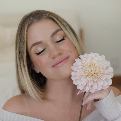 Wearing @saltnewyork Cold Soul in Medium on the cheeks, Cold Soul in Light on the lips 🌸 Obsessed. Link in bio 🩷