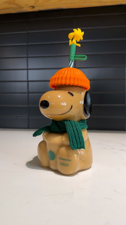 just us confirming it is real. ​

Peanuts + Starbucks merch drops 9/15, available while supplies last in select global coffeehouses and on Starbucks Shop.​
