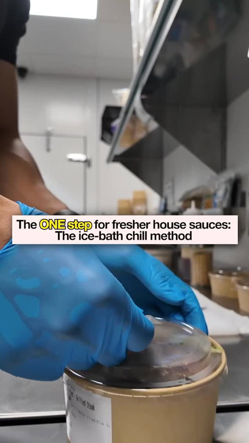 Letting freshly simmered sauces sit at room temperature slowly degrades their bright, fresh notes before they ever reach your meal.

Chilling house glazes in an ice bath immediately after cooking locks in the vibrant citrus, garlic, and savory profiles at peak freshness. Zero shortcuts, maximum taste delivered straight to your desk.

📍Address: 2616 Blodgett St, Houston, TX 77004
Mon-Fri: 10AM - 11PM
Sat-Sun: 11AM - 11PM

Tap bowlsofrice.com to get your fresh lunch bowl delivered in Houston.
#bowlsofrice #bowlsofricehouston #blodgettfoodhall #2616blodgettst #blodgetthouston77004