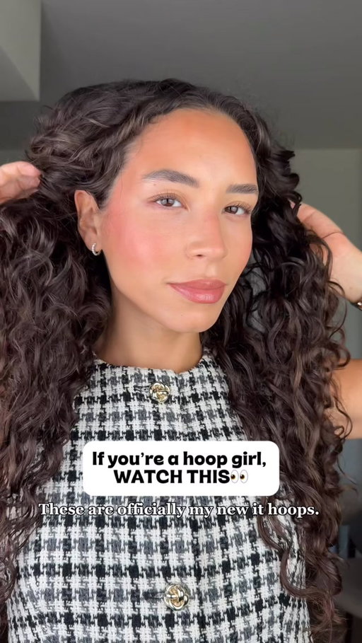 The new IT GIRL HOOP EARRINGS ✨🤍👀

Use code MANUELA12 for 12% off on orders above $500+ and a free jewelry gift on every purchase.

#coolgirlstyle #jewelryinspo #earstyling #earringobsession #earstack