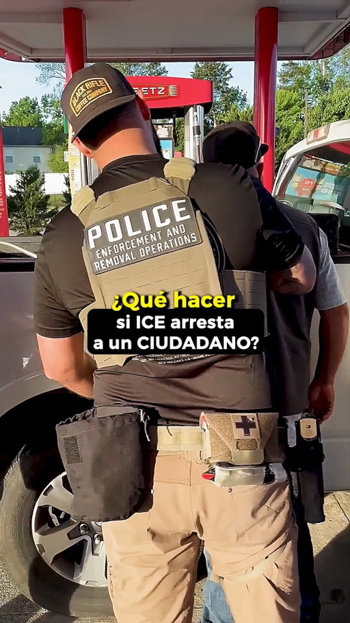 🚨 ¿QUÉ HACER SI ICE ARRESTA A UN CIUDADANO ESTADOUNIDENSE? 🛑🇺🇸

Aunque no debería ocurrir, los errores suceden durante los operativos de inmigración. Si tú o un familiar estadounidense se ven envueltos en una detención de ICE, saber actuar de inmediato evitará complicaciones legales graves:

1️⃣ Mantén la calma y no te resistas: Forcejear o intentar huir solo empeorará la situación y podría generar cargos adicionales. 🧘‍♂️
2️⃣ Di con claridad: "Soy ciudadano estadounidense" declarando tu estatus sin entrar en discusiones. 🗣️
3️⃣ Guarda silencio: Di "Elijo permanecer en silencio". Tienes el derecho constitucional de no responder preguntas sin presencia legal. 🤫⚖️
4️⃣ Pide hablar con un abogado: Exige comunicarte con un defensor legal inmediatamente. 🧑‍⚖️📄
5️⃣ NO firmes nada: Rechaza firmar cualquier formulario o documento sin que tu abogado lo revise primero. 🛑✍️

Aprende estos pasos, guarda este video y mantén protegida a tu familia. 🛡️✨

En Brooks Law, ayudamos a personas reales a superar momentos difíciles, ya sea en procesos migratorios, accidentes de auto o lesiones laborales. Nuestras consultas son siempre 100% GRATUITAS. 💪

📲 Envíanos un mensaje de texto o llámanos al 617-245-8090 para reservar tu consulta gratuita hoy mismo.

#BrooksLaw #ConoceTusDerechos #InmigracionUSA #CiudadanoEstadounidense #ICE #DerechosMigratorios #AyudaLegal