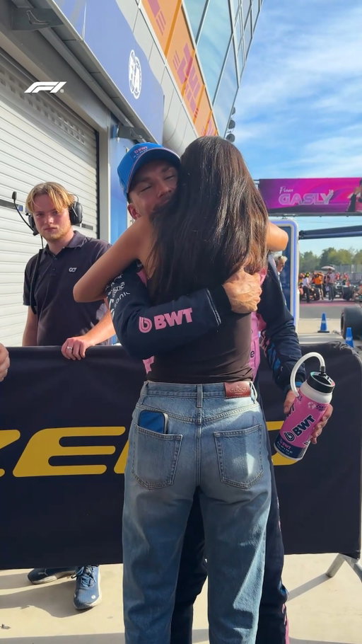 Kika's there for Pierre 🥰🫂

#F1 #Formula1 #ItalianGP @pierregasly @alpinef1team