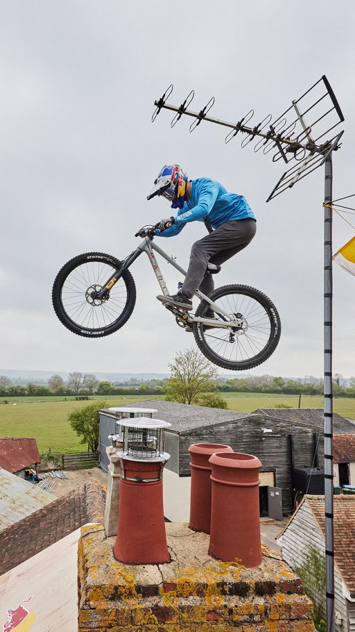 volume up for this one 🔊 @mattjonesmtb
