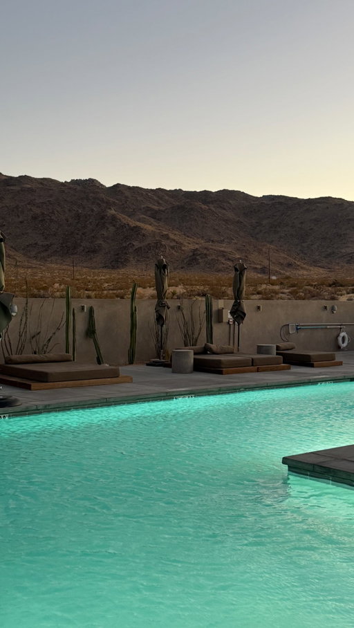 this is your sign to book that escape. @reset.hotel 

#hotelreview #joshuatree #vacation #travelinspo #travelcreator