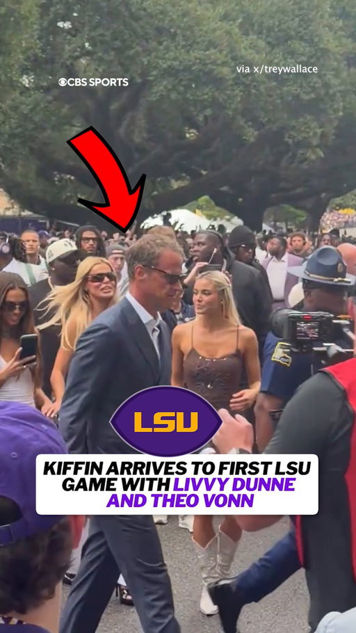 Lane Kiffin arrives to his first LSU game with some familiar faces 👀