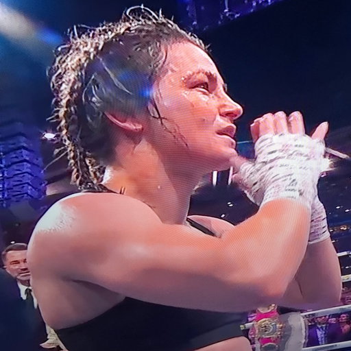 Honour to have met Katie Taylor a few times. A wonderful person and role model in the world of women’s boxing. 
Katie is an inspiration not just to young women but also young men and any person of any age. 
We wish her well in her retirement and one day hope to share a chicken ball with her. 

All the best Katie 

O bosh