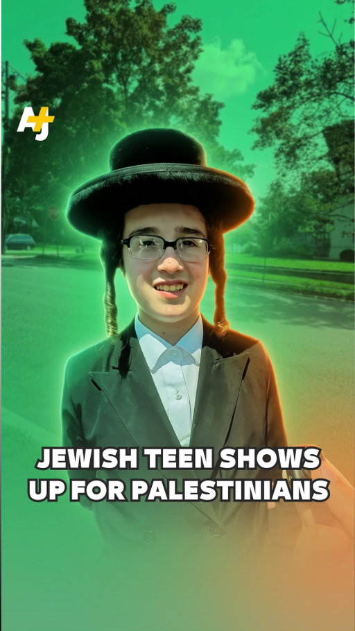 This 15-year-old Orthodox Jewish boy stands in front of a mosque every Friday to show he’s in solidarity with Palestine. ⁣
⁣
He spoke to @aliim714 about why he’s calling out Israel.⁣
⁣
#Gaza #Israel #OrthodoxJewish #Jewish #Mosque #Protest⁣