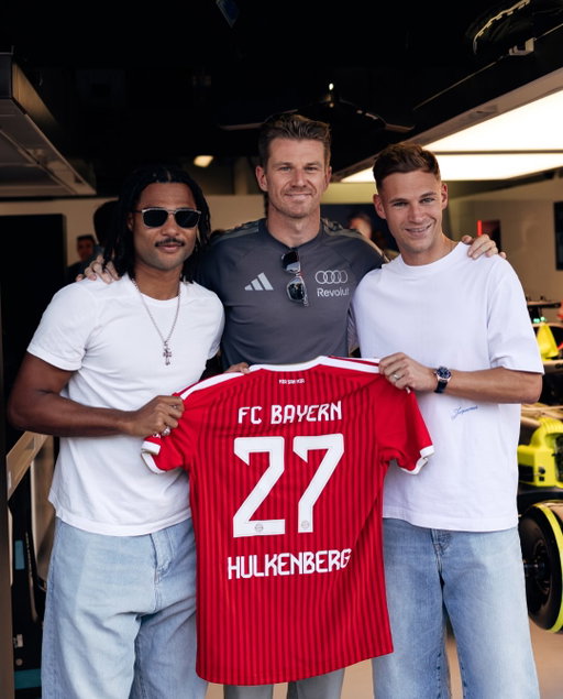 Champions League meets pit lane in Monza.🇮🇹 Welcome to the Team Joshua Kimmich and Serge Gnabry.

#AudiXFCB