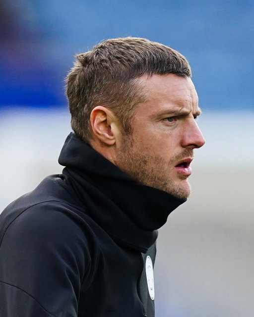 We are delighted to announce the signing of experienced forward Jamie Vardy on a contract until the end of the current season.

Welcome to Burnley, Jamie 🤝