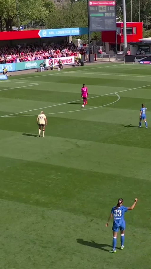 A top save from Misa 🧤⁣
⁣
Watch the highlights from our season opener win against Brighton & Hove Albion on The Arsenal App 🍿