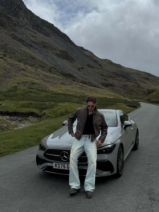 Somewhere between DND and No Signal - @mercedesbenzuk 
.
.
.
.
#mercedes #mercedeslovers #carporn #carlifestyle #mbcreator