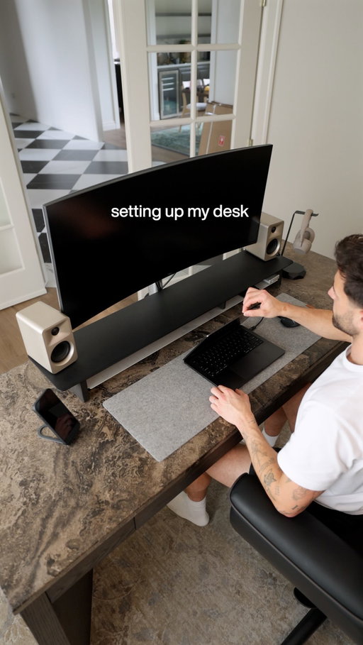Setting up a cleaner space to work from every day! 

Comment “desk” for links to everything I used in the setup.