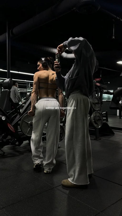 winter arc together >> 

@dfyne.official code BREE

#gymcouple #couplegoals #matchingoutfit #winterarc #fitnesscouple