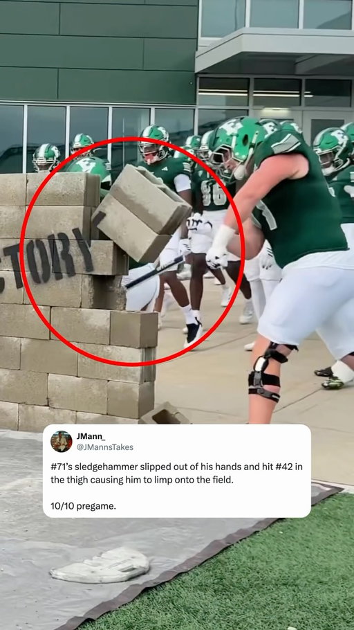 Oh no 😬😭 

(Via @emufb, h/t JMannsTakes/X)

#cfb #collegefootball #easternmichigan #sports