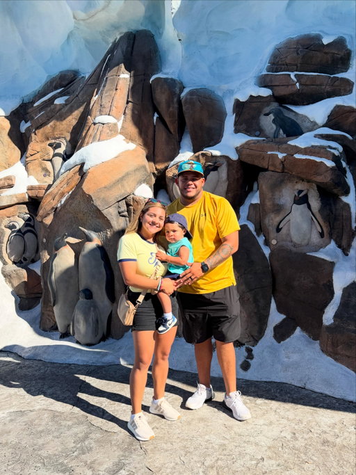 Birthday weekend, family edition. 🐬🎂✨ Making waves & memories! 💙. 

#familytrip #parentslife #seaworldorlando #birthdaytrip