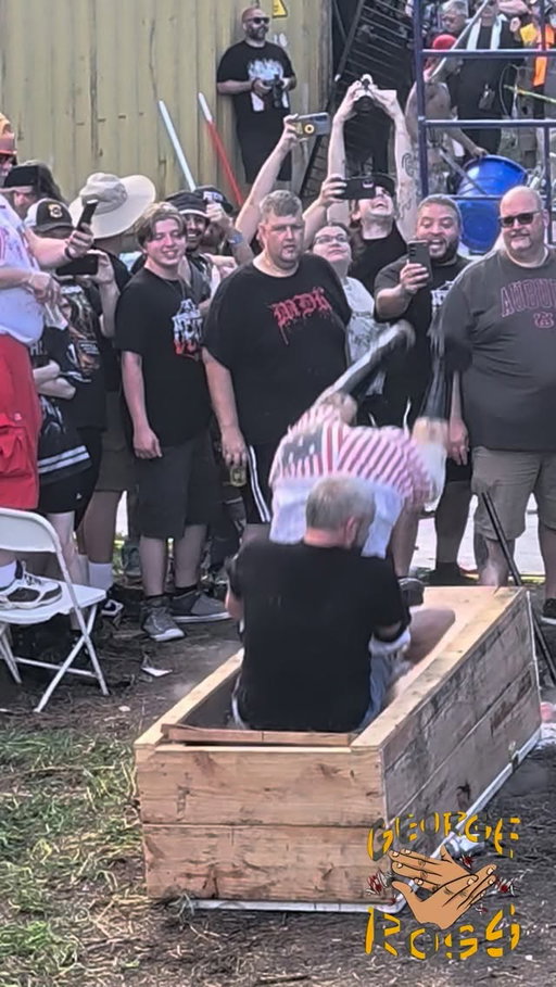 @marcangel24 tries to literally pound some logic and sense into @crazy_dave_ with a Piledriver through the lid of a casket during Tarp of Death at @combatzone Tournament of Death XXIII!

#wrestling #hardcore #deathmatch #tarpofdeath #combatzonewrestling