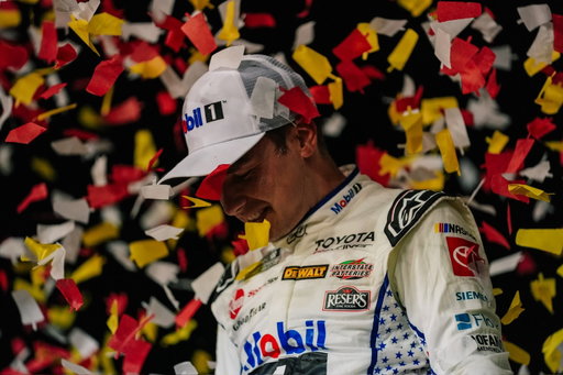 🏁