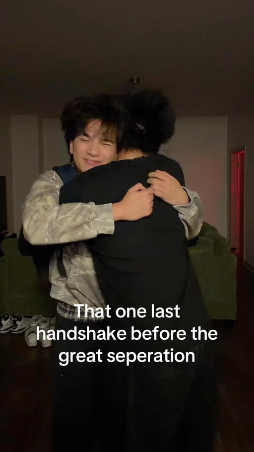 Why are goodbyes so hard…
#viral #friends #sad #sinners #fyp