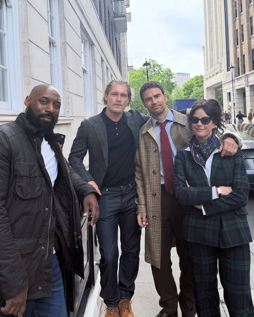 The Gentlemen S2 bts worth interrupting your doom scroll for...