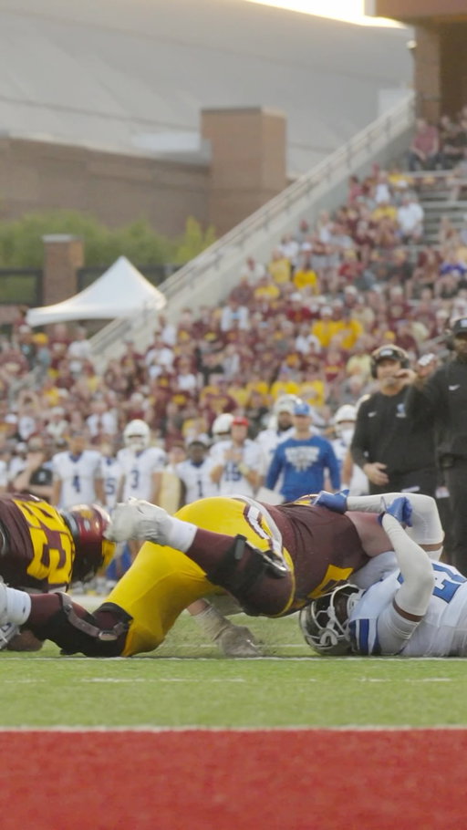 @_gregjohnsonn has been named to the @pff_college National Team of the Week 

The Prior Lake, Minn., native posted a PFF grade of 93.9 🔥 #RTB #SkiUMah #Gophers