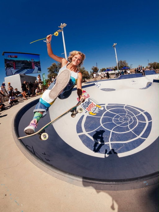 Ohhhhhhhhhhhhhh Marseille ❤️ where do I begin?  This has been my favorite place to travel too since I was like 15! So unbelievable.  Mon endroit préféré au monde. Merci pour les meilleures expériences de notre vie!  THANK YOU Redbull Rippers!  @redbullskate @redbull ♡  Thank you Jeremie for supporting us, and for another beautiful year of our favorite event! And ALL the new memories! Especially the Calanque Cliffs, the alter ego names, and the fireworks. 😋 
📸 @raisaabal & @gabousche & @pal_photo