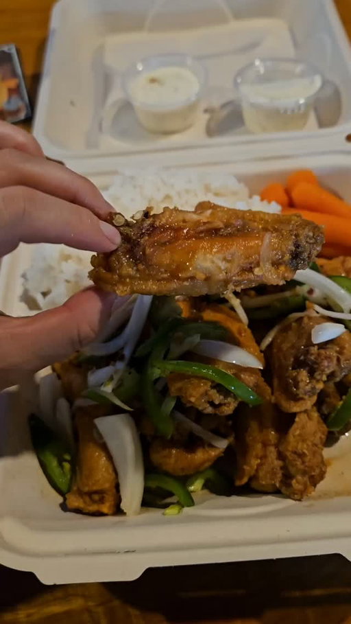 Had a craving for @burnettsrenton chicken wings since its been so long and it always has to be the fish sauce wings with rice!

Thank you @mylanr for indulging in my craving last minute 😋

P.s. if you go early like right when they open, it's pretty empty, we were first in there last friday!

📍340 Burnett Ave S, Renton, WA 98057

#kfceats #visitrenton #rentonwashington  #seattlefoodie #rentonwa