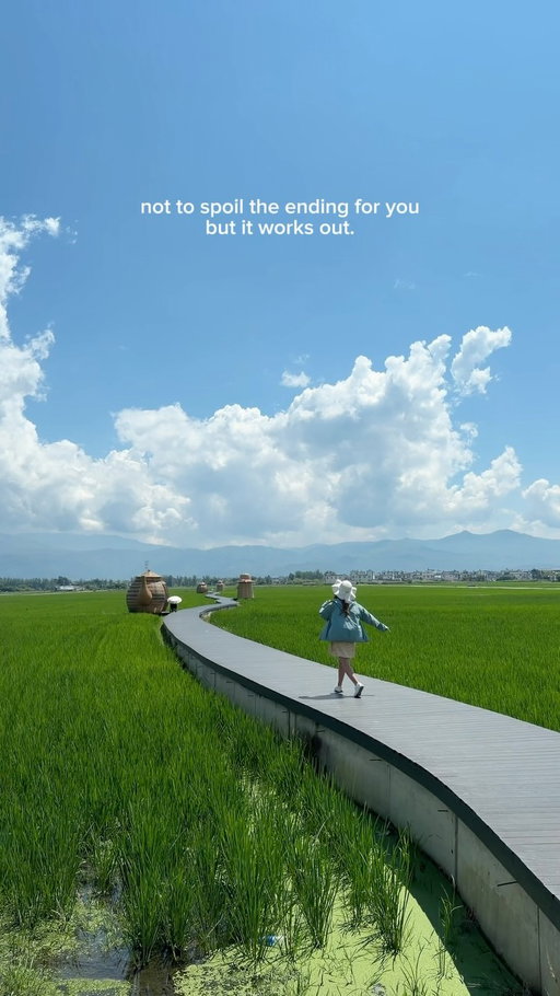 Life flies by so fast and before you know it you look back and think you spent all that time worrying about what’s next. Make sure to take a moment to stay grounded and enjoy it while you can. In the end it will all work out. Care less and trust the process. 🤗💕 #motivation #singlemom #friendlyreminder 💕