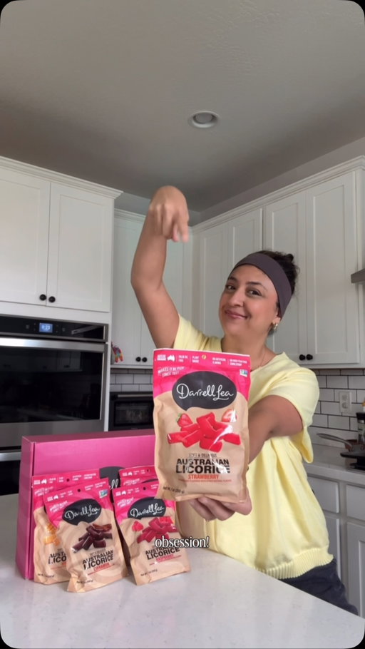 My favorite Australian treat is officially within reach. 🇦🇺➡️🇺🇸 Find authentic Australian-made Darrell Lea Soft Australian Licorice in stores across the U.S.! 💛✨​

#DLMakesItBetter #DarrellLeaUSA #Licorice #DarrellLea