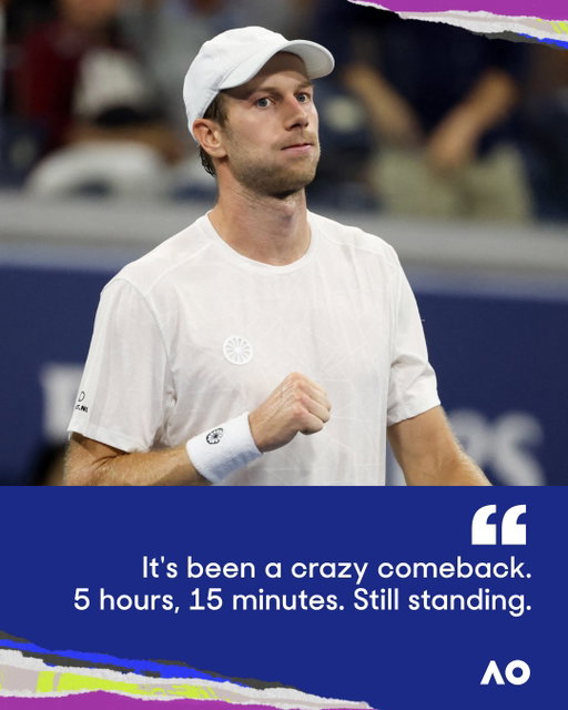 Lost the first two sets, saved a match point, and answered the call to the #USOpen quarterfinals - Zandschulp was the last man standing between him and Gea 🥶
