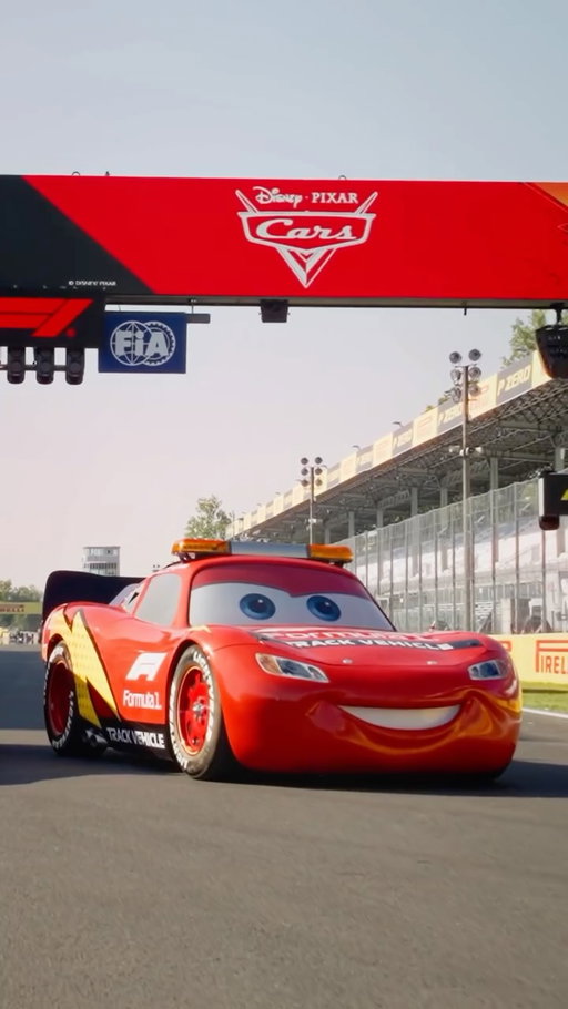 What a weekend at the Italian Grand Prix 🏎️🇮🇹 

Did you see Lightning McQueen hit the track? 
———
Che fine settimana al Gran Premio d’Italia 🏎️🇮🇹 

Avete visto Saetta McQueen in pista? 

#ItalianGP #Formula1 #FuelTheMagic #MettiInMotoLaMagia
