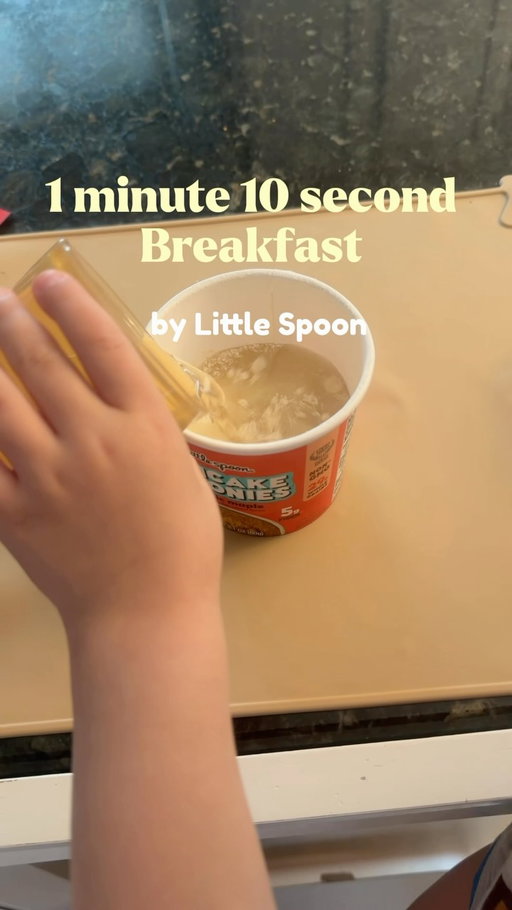 Pancake Spoonies get a W (win) from us 😋🍌🍫

All you need is water 💧 

9g protein. 5g fiber. 29g whole grain. Non-GMO.

50% off first order $40 or more SEPSQUAD50 🥄

**not sponsored**

@littlespoon #littlespoon #healthysnacks #toddlersnacks #quickbreakfast #babysnacks
