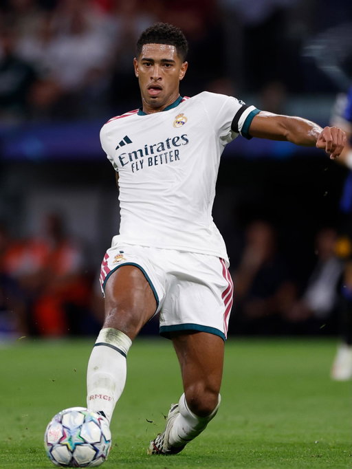 Don’t know wtf I was thinking… But more importantly, a good win at home against a very strong side to kick off the new @championsleague season.🙃🤍 
Hala Madrid!!!