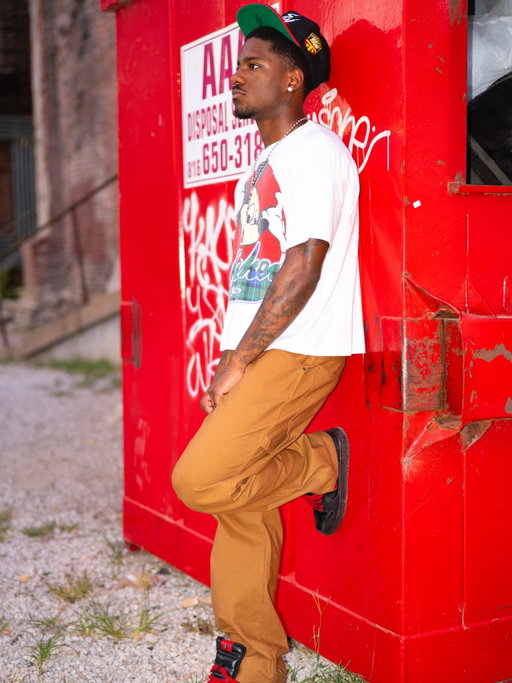 I go Stretch Wrld, vintage Mickey Mouse tee, Dickies khakis, Krampus SBs. Coolin.
•
•
•
•
if viewing, follow @erckhll 
#model #clothingbrand #stretchwrld #duos #explore
