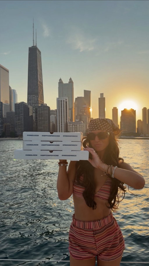keeping summer around a little longer with @onaboatsailing and @happycamperchicago 💥🎆✨🪐🌆🌙☀️