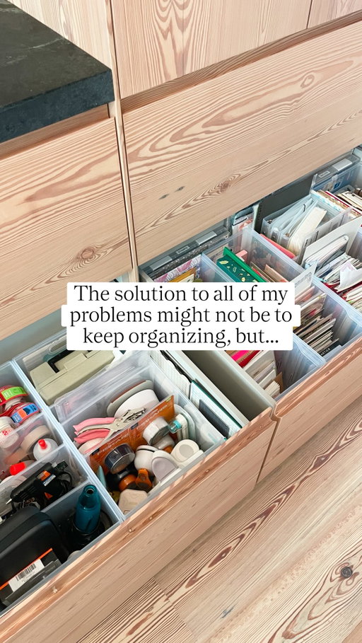 Will organizing solve all of life’s problems? Probably not.

Will seeing everything sorted, contained, and exactly where it belongs make life feel approximately 87% more manageable? Absolutely. 😂

#horderly #organizedhome #professionalorganizer