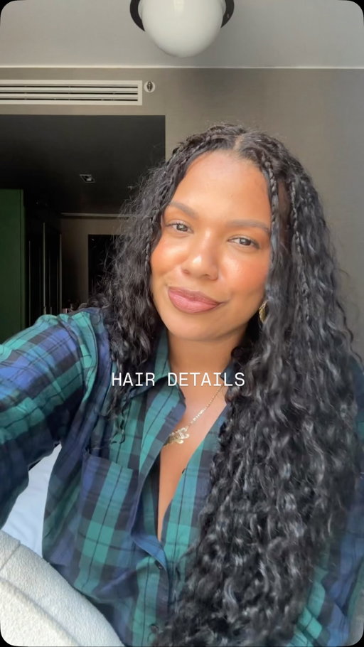hair details — 
by @tropixbraids 
medium boho braids 
3 bundles of 1B deep boho wave hair from @heatfreehair 
products: @mielleorganics kalahari melon and aloe vera weightless oil + @aussie 3 minute miracle

#bohobraids #braids #protectivestyles