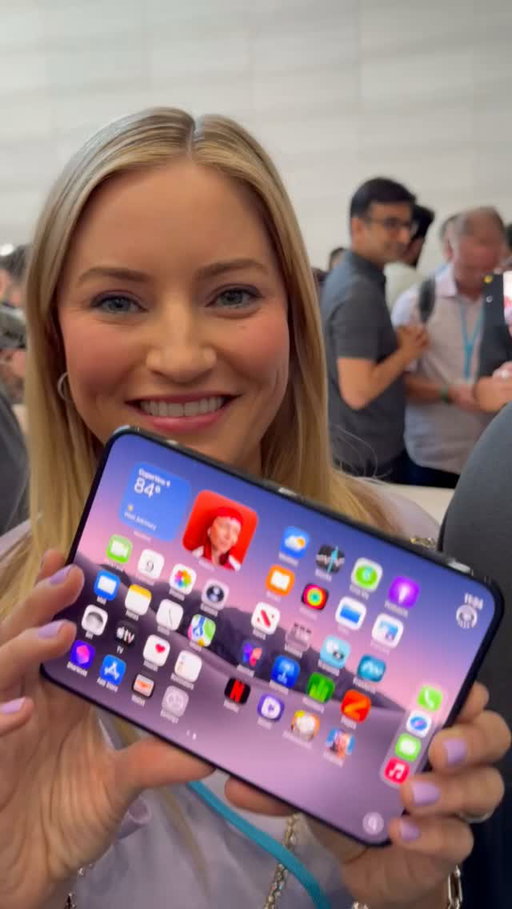 First look at iPhone Duo