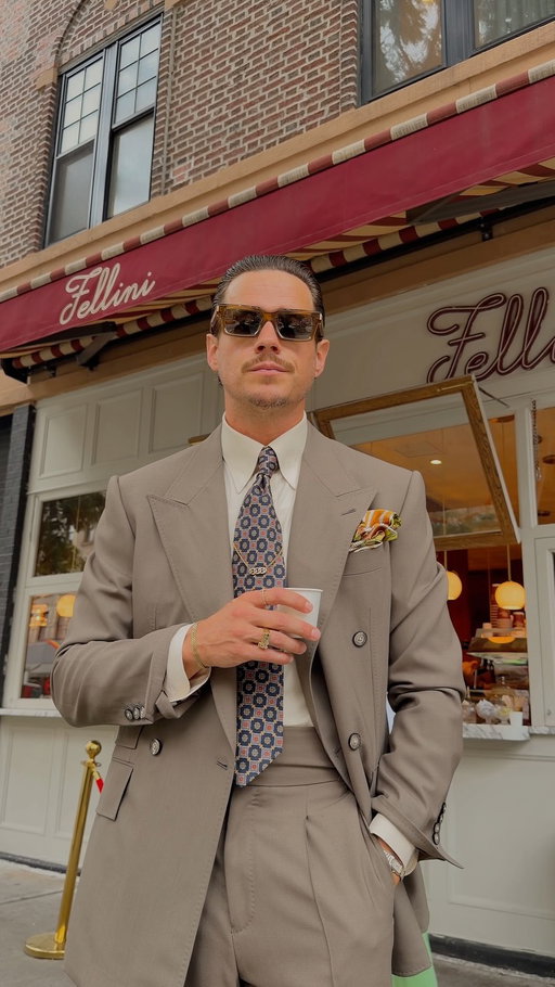 Dressed for the Reservation ☕️ @musika  #musikany #Menswear #MensStyle #Tailoring #90smenswear
