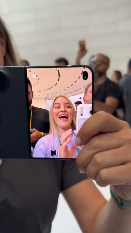Cameras on iPhone Duo!!