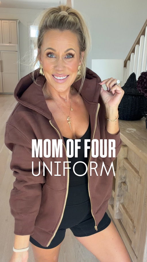 Comment YES for links to my favorite athleisure finds from Amazon! #athleisure #activewear #amazonfinds #founditonamazon