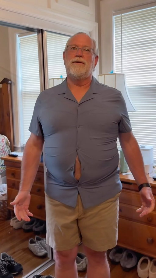 never buy clothes for the body you’re “about to have” 😂
•
#themcfarlands #dad #dan #memes #meme