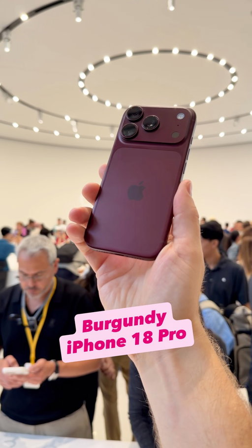 Hands-on with Burgundy iPhone 18 Pro! ❤️
