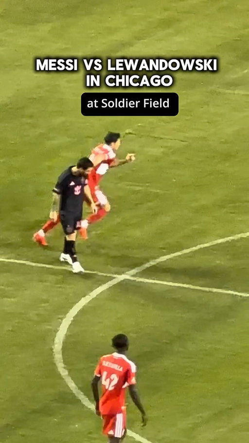 Chicago Fire and Inter Miami back in Chicago right now! Let’s gooo ⚽️🥅🏟️ @chicagofire 

#chicagofire #intermiami #lewandowski #messi #chicagosports