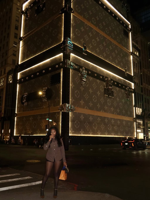 I do not ♥️ NY, a crckhead called me a stupid ass btch to my face and I still haven’t recovered lmaoooo 😔💔