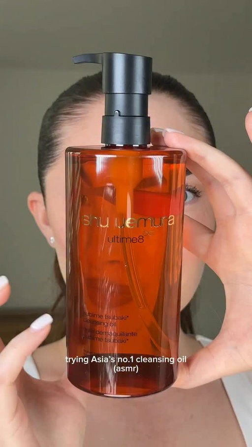ad. No need to double cleanse when you use Asia’s no.1 cleansing oil 🫧

@shuuemura Ultime8 cleansing oil available on @amazonuk 

#asmr #ultime8 #shuuemura #skincare #cleanser cleansingoil