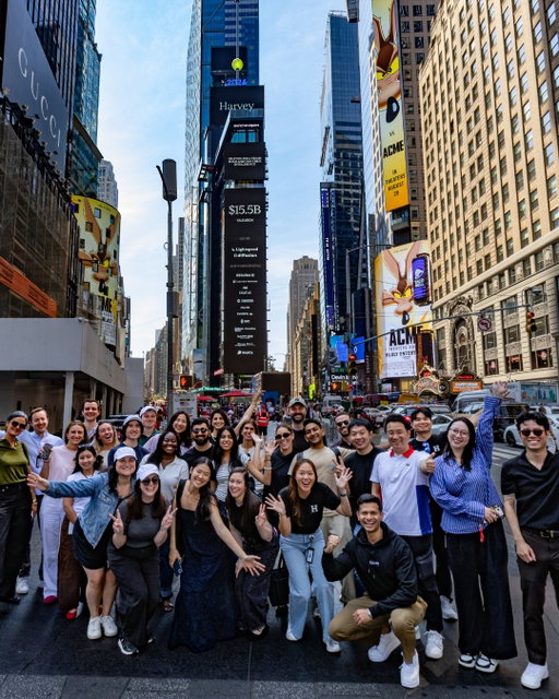 All smiles with the Harvey team in Times Square yesterday for our funding announcement.

And while that was the headline, our focus is on our customers, both current and future. 

We're helping legal teams own their intelligence, we're hiring to support their adoption goals globally, and we're building a platform for legal and professional services that makes work more effective and efficient.