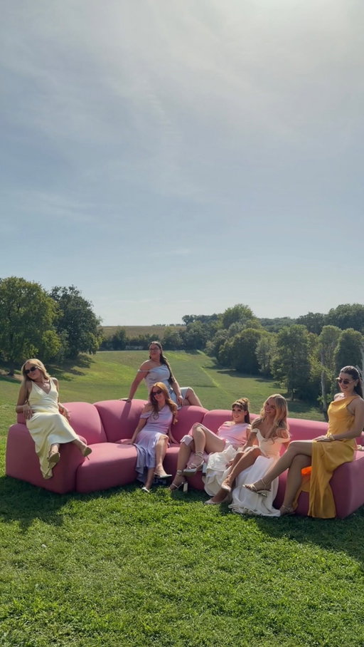 how naive of us to think it was was staying home!!!! 💗🎀🌸🪩🛋️🍒✨ @loafhome the sofa of dreams actually 

#wedding #pinksofa #weddingday #weddingparty
