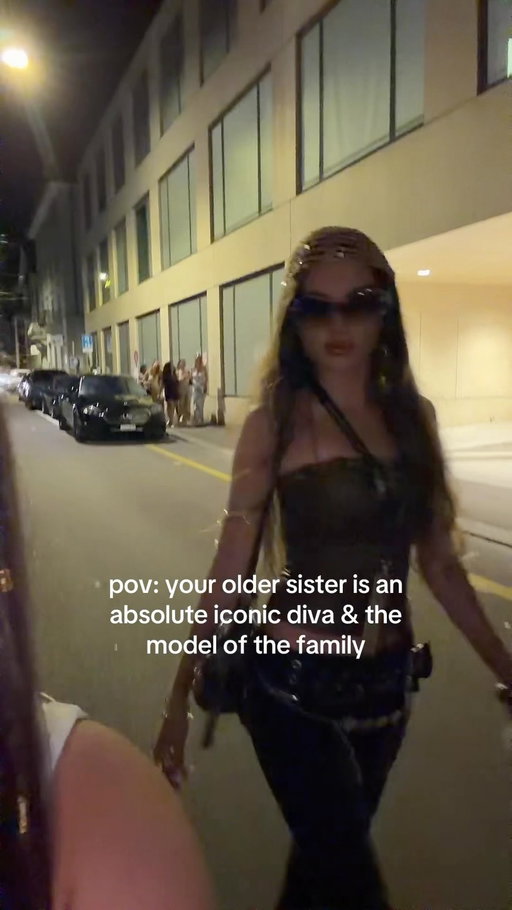 older sisters will forever be the most iconic. #sister #oldersister #siblings #model #diva