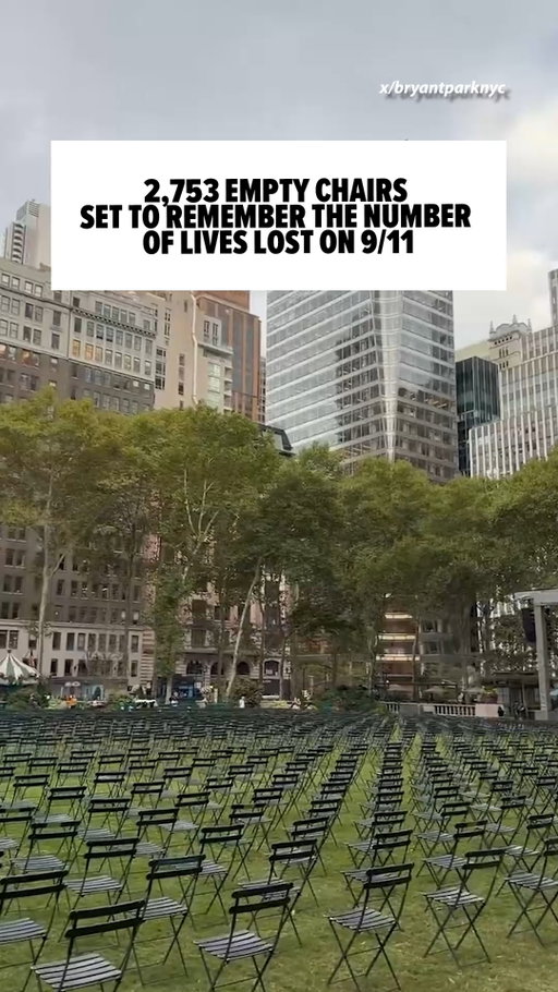 💔 Bryant Park in New York set 2,753 empty chairs on their lawn to remember the number of lives lost on 9/11.

🎥: X / @bryantparknyc
